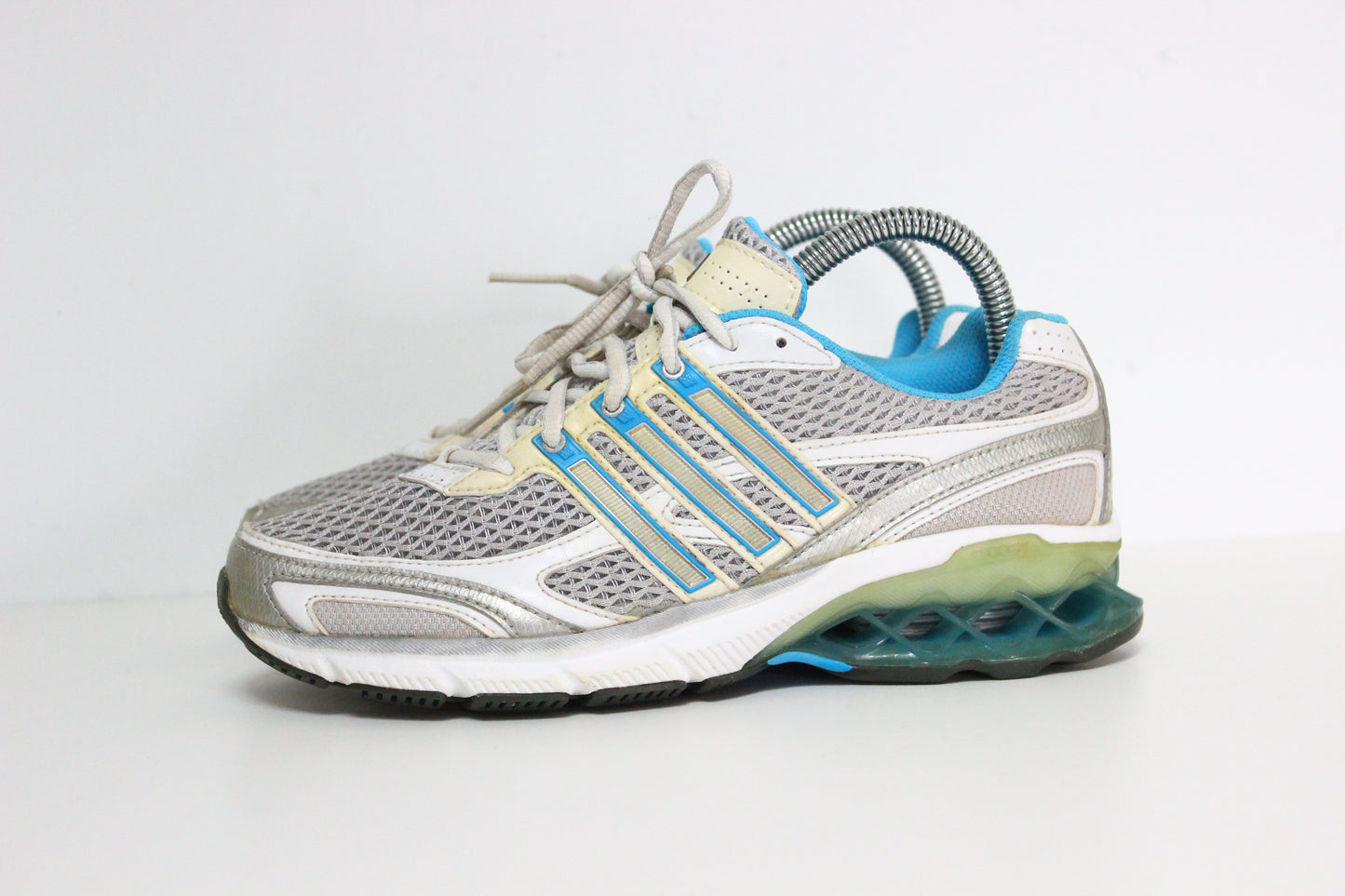 đ” Adidas Boost â