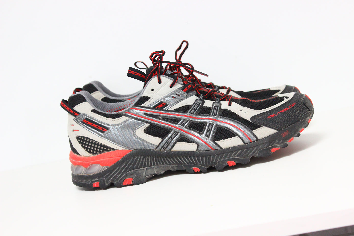 Asics Gel Trabuco Carbone